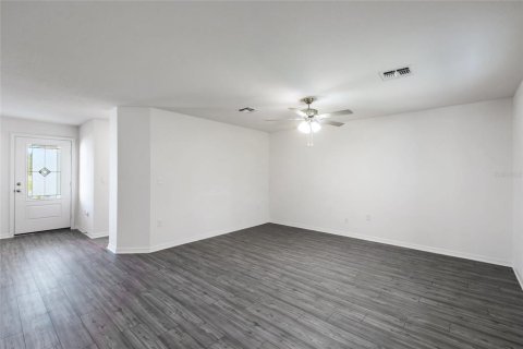 Touwnhouse à vendre à Poinciana, Floride: 2 chambres, 129.88 m2 № 1312816 - photo 6