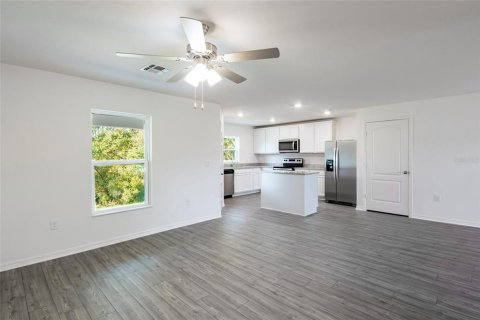 Touwnhouse à vendre à Poinciana, Floride: 2 chambres, 129.88 m2 № 1312816 - photo 7