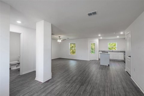 Touwnhouse à vendre à Poinciana, Floride: 2 chambres, 129.88 m2 № 1312816 - photo 4