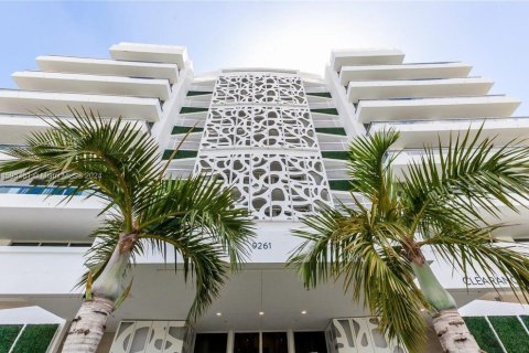 Condominio en venta en Bay Harbor Islands, Florida, 2 dormitorios, 167.41 m2 № 1220762 - foto 22