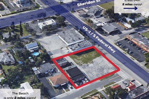 Commercial property in Dania Beach, Florida № 10095 - photo 2