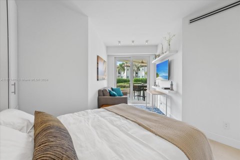 Condo in Miami Beach, Florida, 2 bedrooms  № 1393454 - photo 18