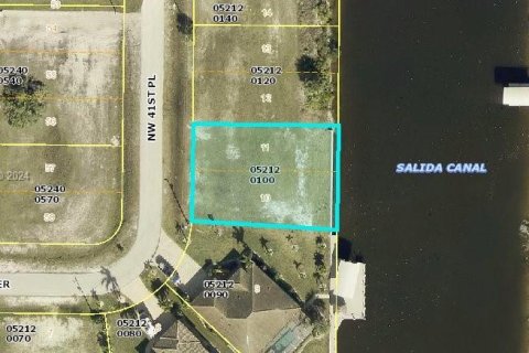 Terreno en venta en Cape Coral, Florida № 1423068 - foto 1