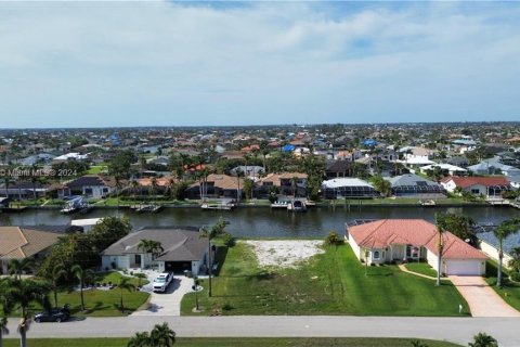 Terreno en venta en Cape Coral, Florida № 1423069 - foto 5