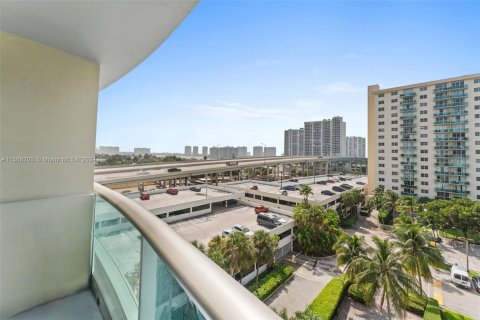 Copropriété à vendre à Sunny Isles Beach, Floride: 2 chambres, 139.82 m2 № 1117182 - photo 4