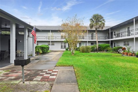 Condo in Orlando, Florida, 2 bedrooms  № 1389272 - photo 17