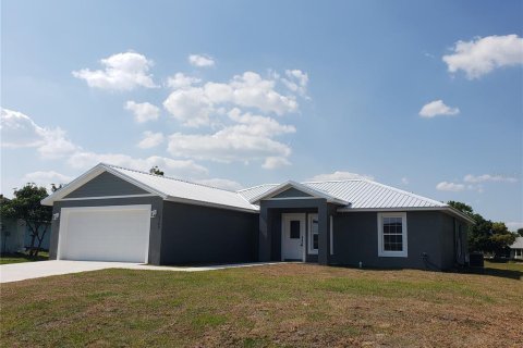 House in Sebring, Florida 3 bedrooms, 140.28 sq.m. № 1136898 - photo 27