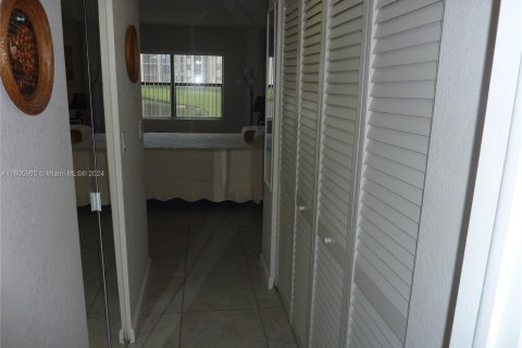 Copropriété à vendre à Sunrise, Floride: 1 chambre, 79.9 m2 № 1229388 - photo 16