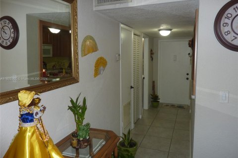 Condominio en venta en Sunrise, Florida, 1 dormitorio, 79.9 m2 № 1229388 - foto 22