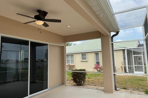 House in Punta Gorda, Florida 3 bedrooms, 163.97 sq.m. № 1212209 - photo 6