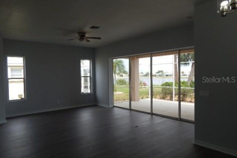 Villa ou maison à vendre à Punta Gorda, Floride: 3 chambres, 163.97 m2 № 1212209 - photo 17