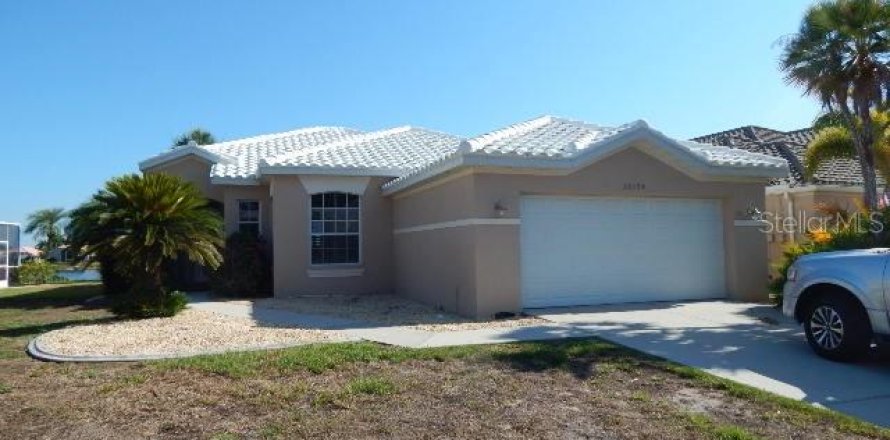 Villa ou maison à Punta Gorda, Floride 3 chambres, 163.97 m2 № 1212209