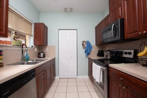 Casa en venta en Homestead, Florida, 3 dormitorios, 111.48 m2 № 1397521 - foto 24