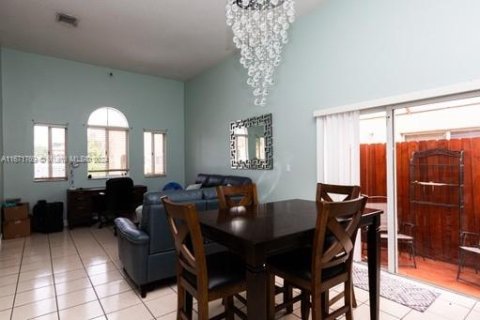 Casa en venta en Homestead, Florida, 3 dormitorios, 111.48 m2 № 1397521 - foto 10