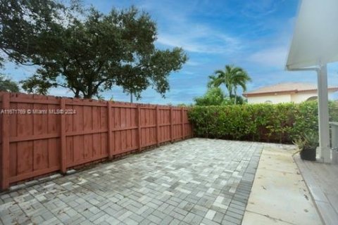 Casa en venta en Homestead, Florida, 3 dormitorios, 111.48 m2 № 1397521 - foto 27