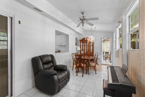 Casa en venta en Vero Beach, Florida, 3 dormitorios, 114.55 m2 № 1146647 - foto 8