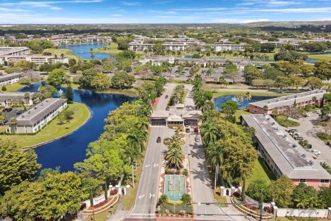 Condo in Coconut Creek, Florida, 2 bedrooms  № 1146609 - photo 13