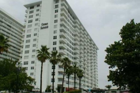 Condominio en venta en Fort Lauderdale, Florida, 2 dormitorios, 102.19 m2 № 1146649 - foto 8