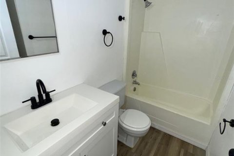 Снять в аренду квартиру в Лисбург, Флорида 3 комнаты, 80.27м2, № 1540237 - фото 11