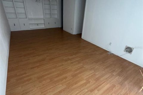 Снять в аренду квартиру в Лисбург, Флорида 3 комнаты, 80.27м2, № 1540237 - фото 3