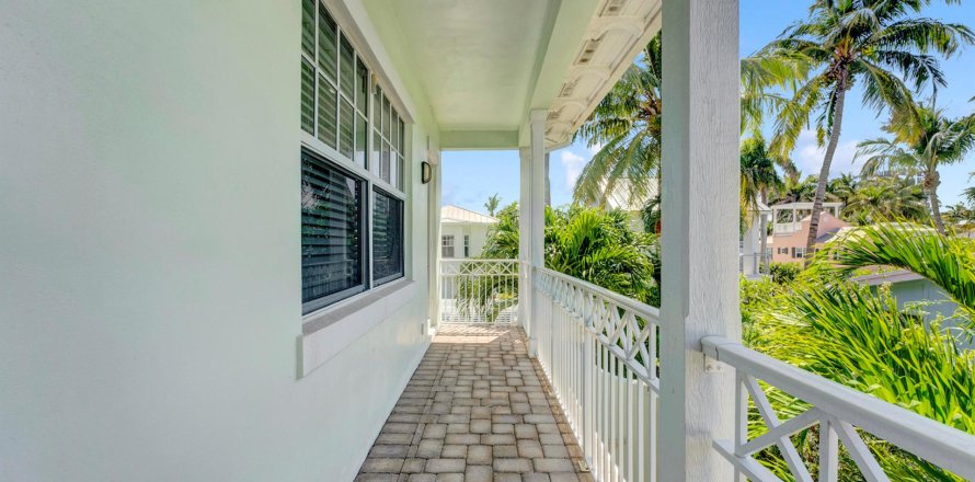 Townhouse in Delray Beach, Florida 3 bedrooms, 217.11 sq.m. № 1129052