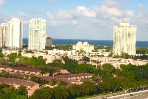 Condominio en venta en Aventura, Florida, 2 dormitorios, 91.97 m2 № 1239050 - foto 5