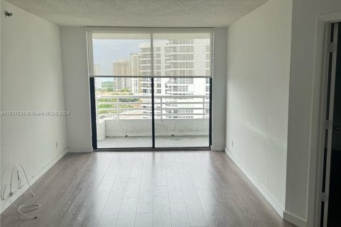 Copropriété à vendre à Aventura, Floride: 2 chambres, 91.97 m2 № 1239050 - photo 2