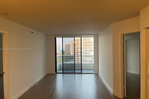 Condominio en venta en Aventura, Florida, 2 dormitorios, 91.97 m2 № 1239050 - foto 3