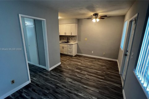 Copropriété à vendre à Hollywood, Floride: 1 chambre, 39.02 m2 № 1239051 - photo 7