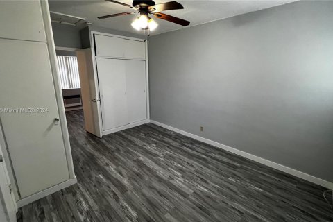 Copropriété à vendre à Hollywood, Floride: 1 chambre, 39.02 m2 № 1239051 - photo 2