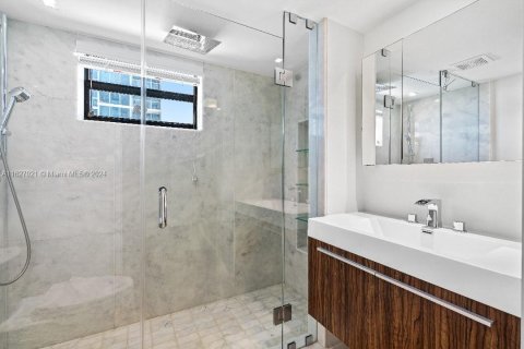 Condo in Miami Beach, Florida, 3 bedrooms  № 1281199 - photo 18