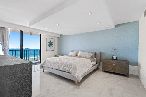 Copropriété à vendre à Miami Beach, Floride: 3 chambres, 221.11 m2 № 1281199 - photo 10