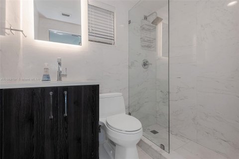 Adosado en venta en Miami, Florida, 2 dormitorios, 111.48 m2 № 1393507 - foto 7