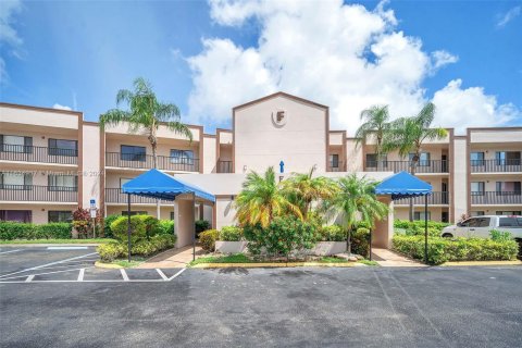 Condominio en venta en Tamarac, Florida, 2 dormitorios, 114.08 m2 № 1305012 - foto 23