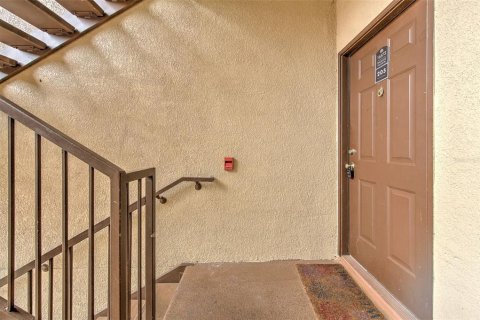 Copropriété à vendre à Tampa, Floride: 2 chambres, 117.99 m2 № 1363419 - photo 6