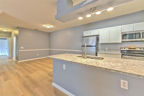 Condo in Tampa, Florida, 2 bedrooms  № 1363419 - photo 18