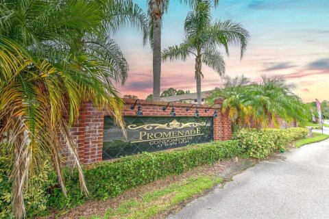 Condo in Tampa, Florida, 2 bedrooms  № 1363419 - photo 2