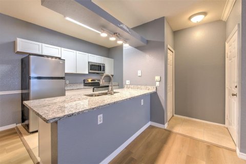 Copropriété à vendre à Tampa, Floride: 2 chambres, 117.99 m2 № 1363419 - photo 8