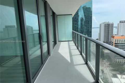 Copropriété à vendre à Miami, Floride: 3 chambres, 107.21 m2 № 1330201 - photo 11