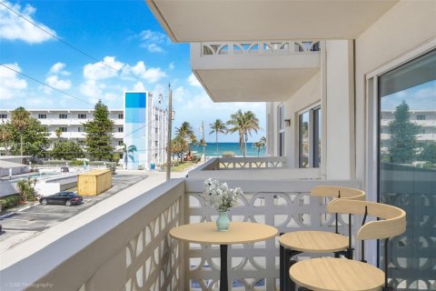 Condominio en venta en Hollywood, Florida, 1 dormitorio, 73.11 m2 № 1330202 - foto 13