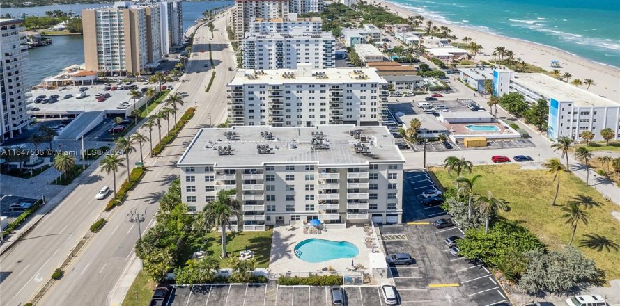 Condominio en Hollywood, Florida, 1 dormitorio  № 1330202