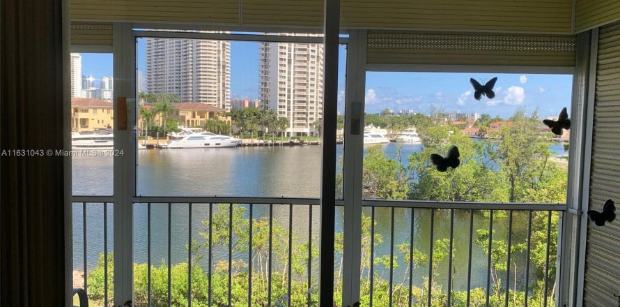 Condo in Aventura, Florida, 2 bedrooms  № 1291676