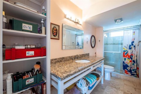 Condo in Aventura, Florida, 2 bedrooms  № 1291676 - photo 30