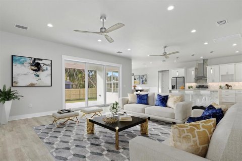 Casa en venta en Port Charlotte, Florida, 3 dormitorios, 218.97 m2 № 939453 - foto 9