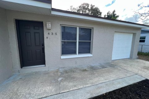 House in Melbourne, Florida 3 bedrooms, 143.07 sq.m. № 939455 - photo 3