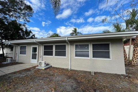 House in Melbourne, Florida 3 bedrooms, 143.07 sq.m. № 939455 - photo 30