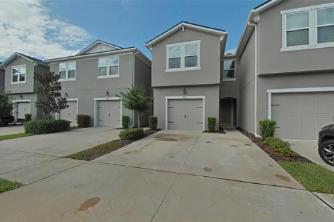 Adosado en venta en Lutz, Florida, 3 dormitorios, 182.83 m2 № 1367895 - foto 2