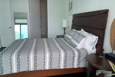 Condo in Miami, Florida, 1 bedroom  № 652313 - photo 12