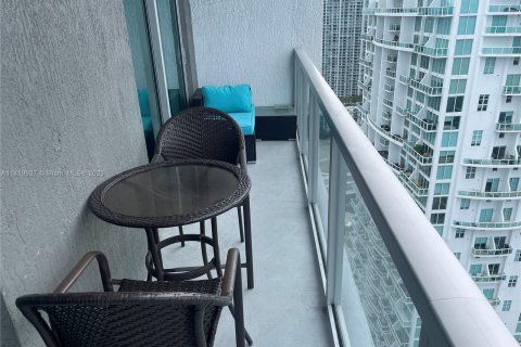 Condo in Miami, Florida, 1 bedroom  № 652313 - photo 15