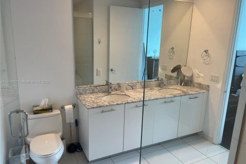 Copropriété à vendre à Miami, Floride: 1 chambre, 74.6 m2 № 652313 - photo 4